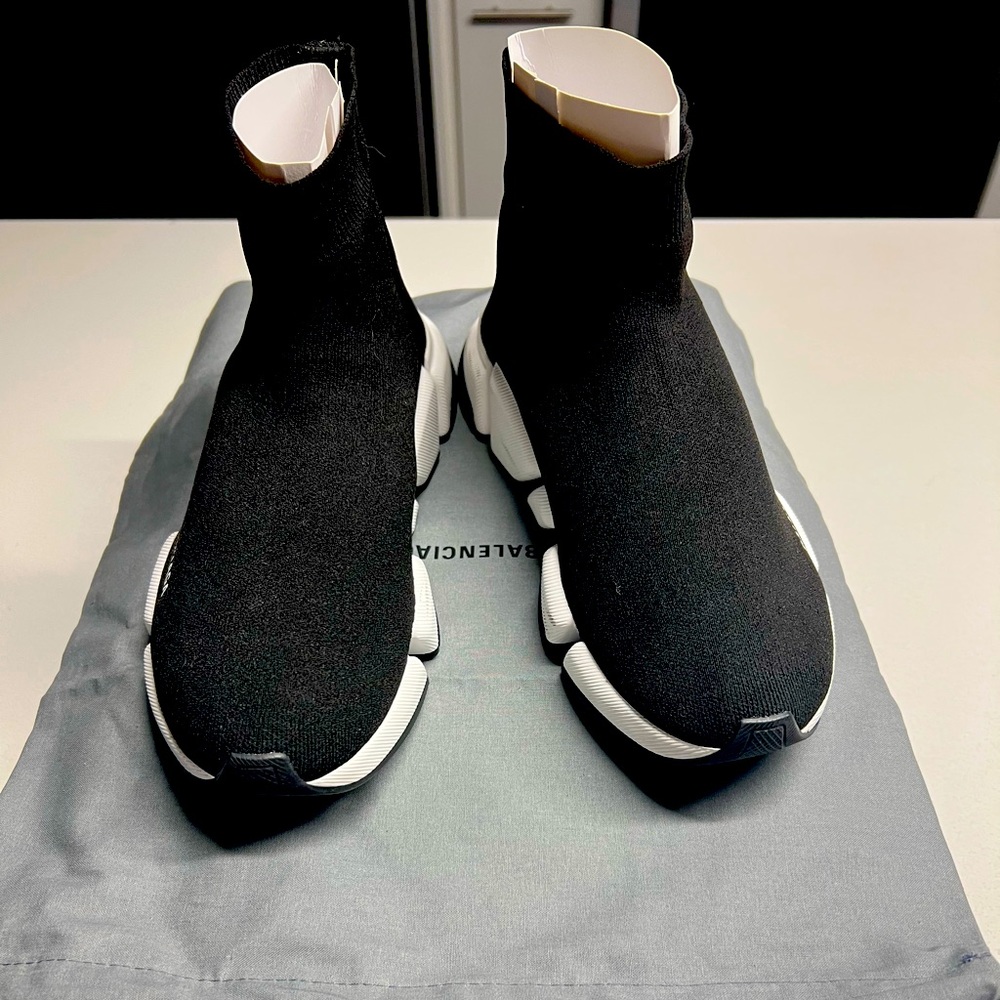 balenciaga speed trainers 2.0 bi-color. size E 41